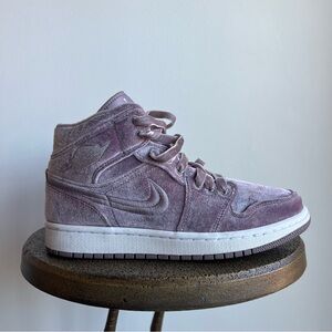 Nike Air Jordan 1 Mid SE Purple Velvet